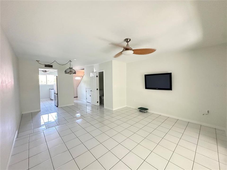 Activo con contrato: $149,900 (2 camas, 1 baños, 999 Pies cuadrados)