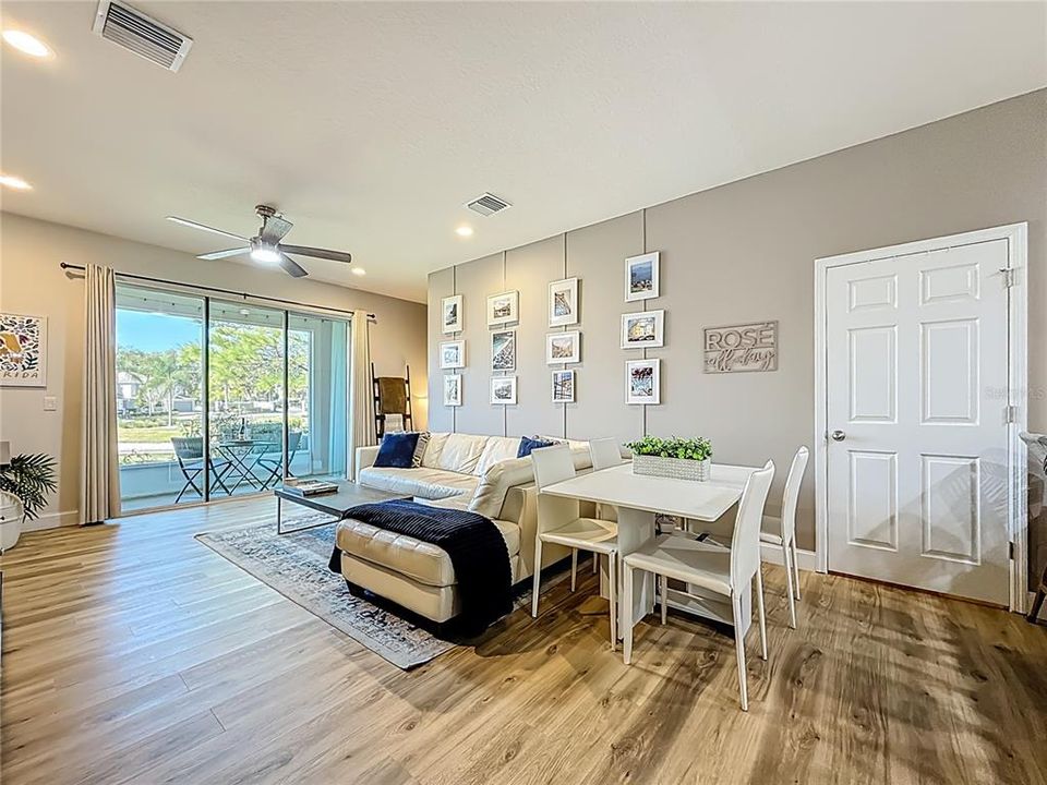 En Venta: $424,000 (3 camas, 2 baños, 1603 Pies cuadrados)