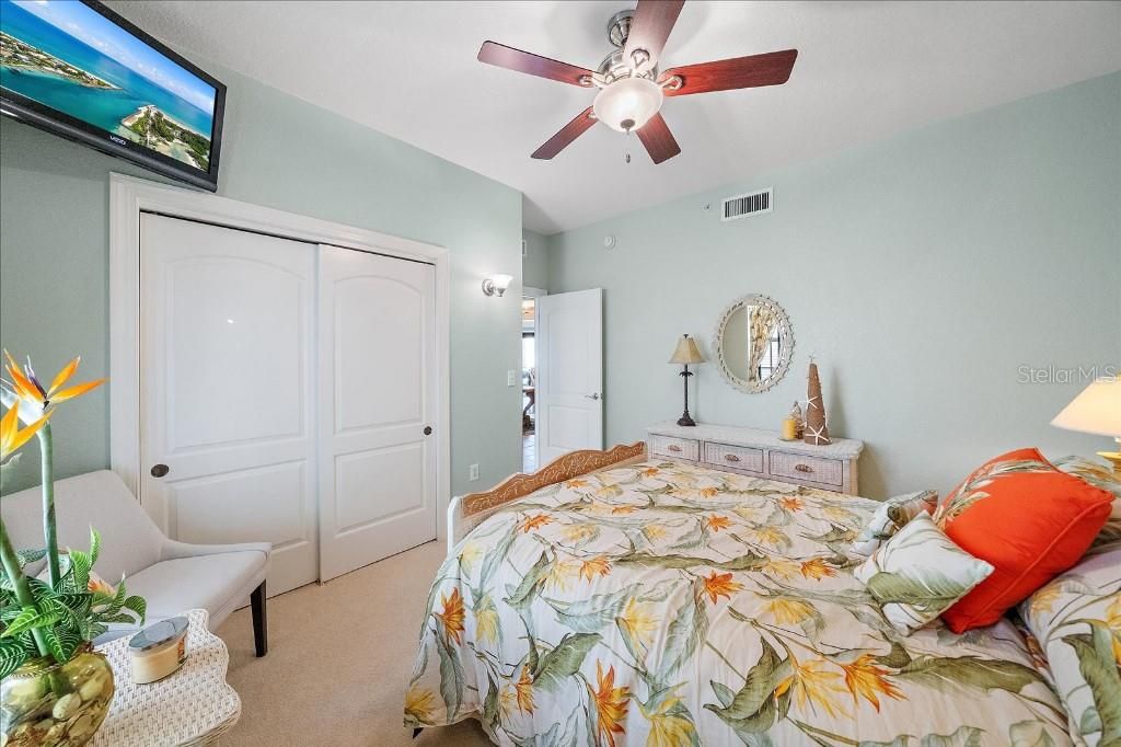 For Sale: $699,000 (3 beds, 2 baths, 1736 Square Feet)