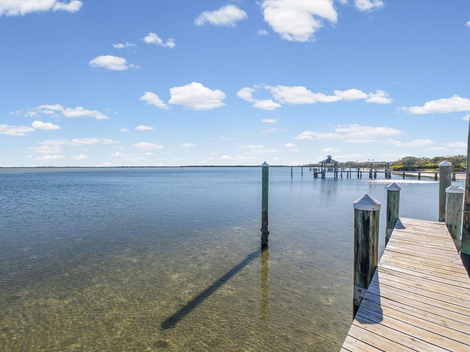 For Sale: $395,000 (2 beds, 2 baths, 1197 Square Feet)