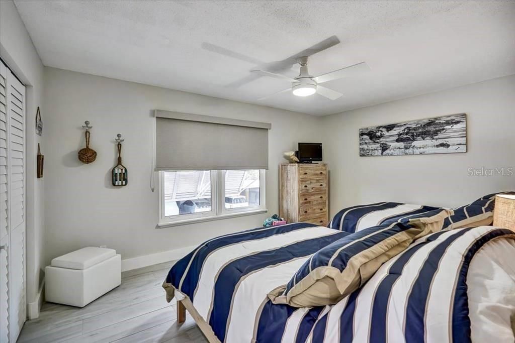 В аренду: $12,296 (2 спален, 2 ванн, 1319 Квадратных фут)