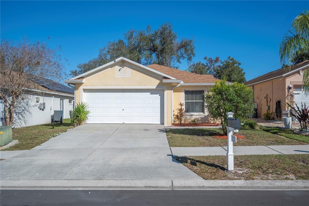 Recently Sold: $279,900 (3 beds, 2 baths, 1255 Square Feet)