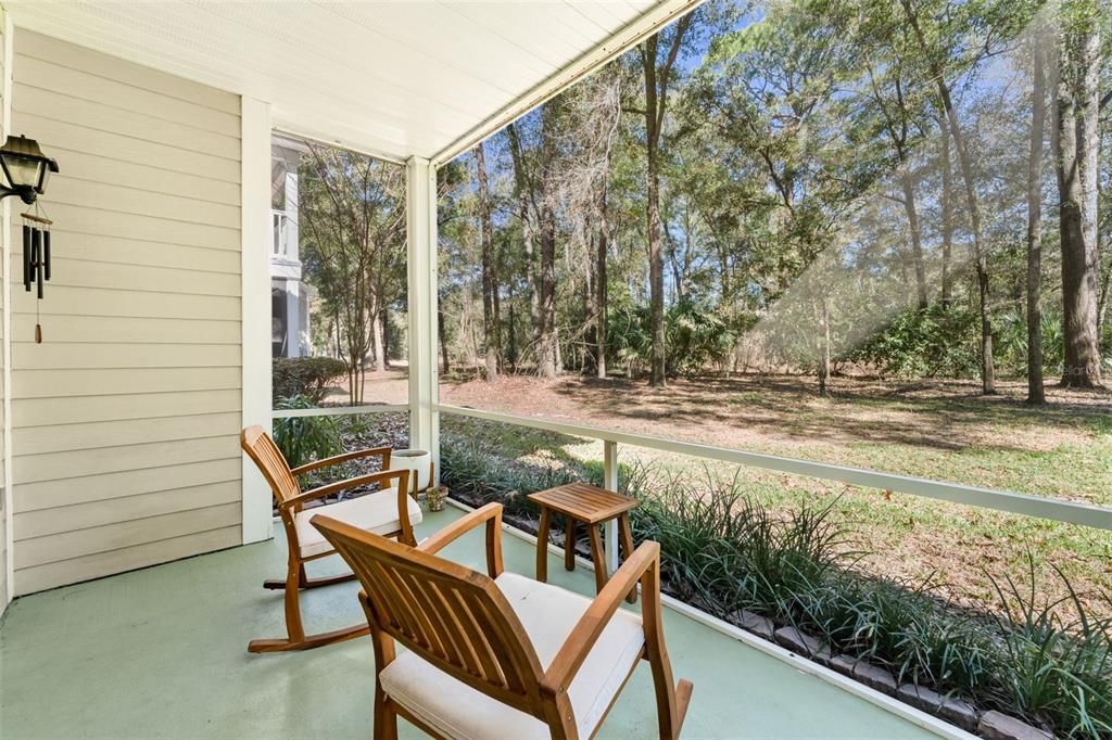 Под контрактом: $239,000 (3 спален, 2 ванн, 1369 Квадратных фут)