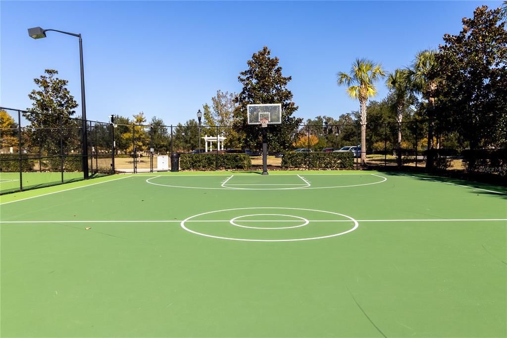 For Sale: $925,000 (4 beds, 3 baths, 3100 Square Feet)