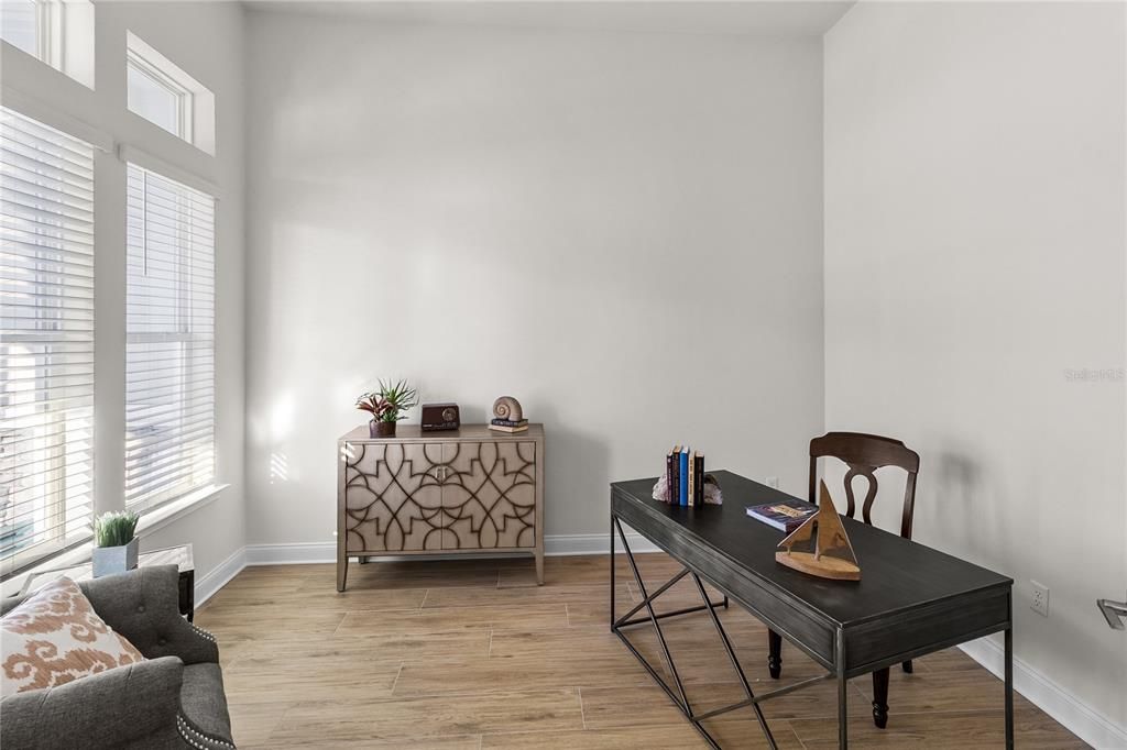 For Sale: $925,000 (4 beds, 3 baths, 3100 Square Feet)