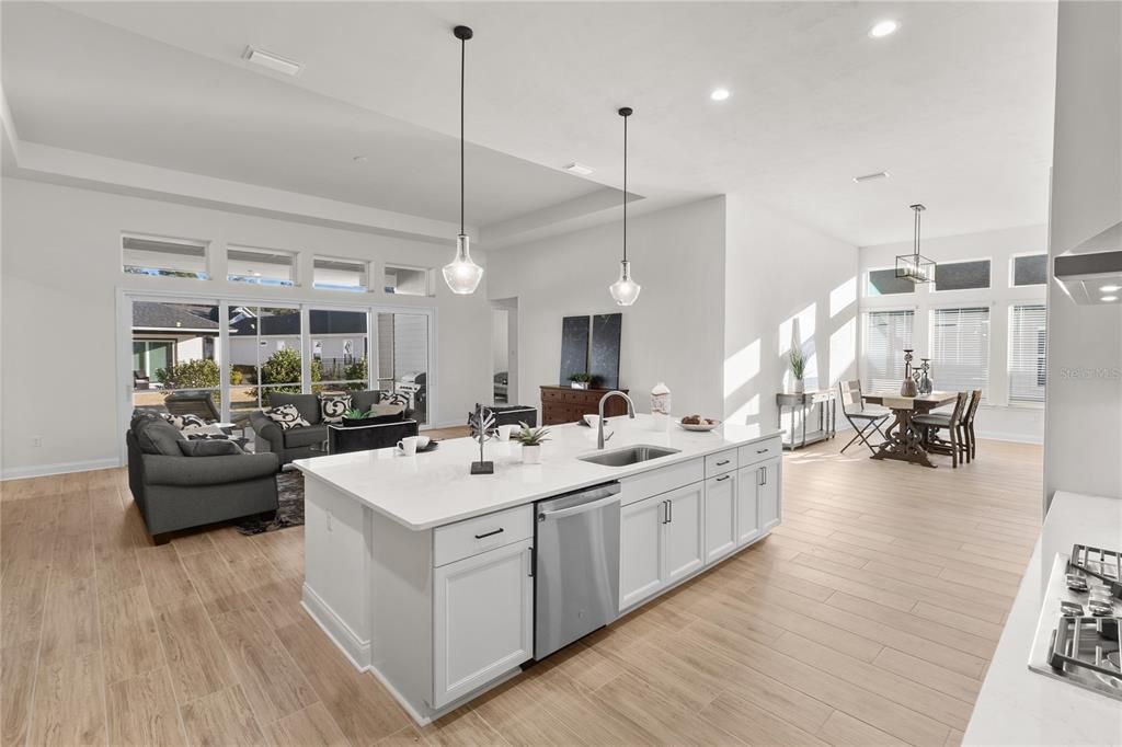 For Sale: $925,000 (4 beds, 3 baths, 3100 Square Feet)