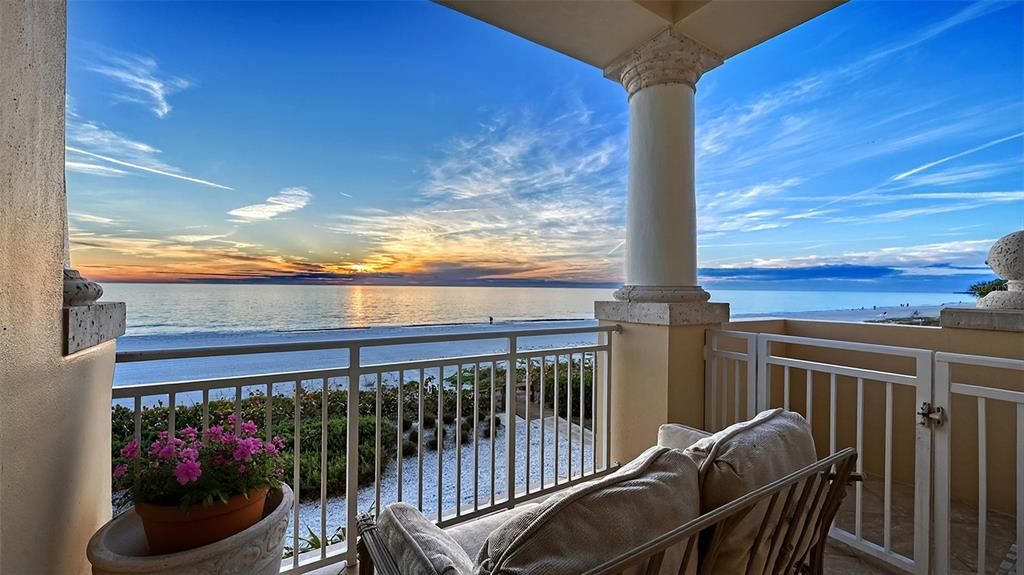 En Venta: $4,700,000 (3 camas, 3 baños, 3521 Pies cuadrados)