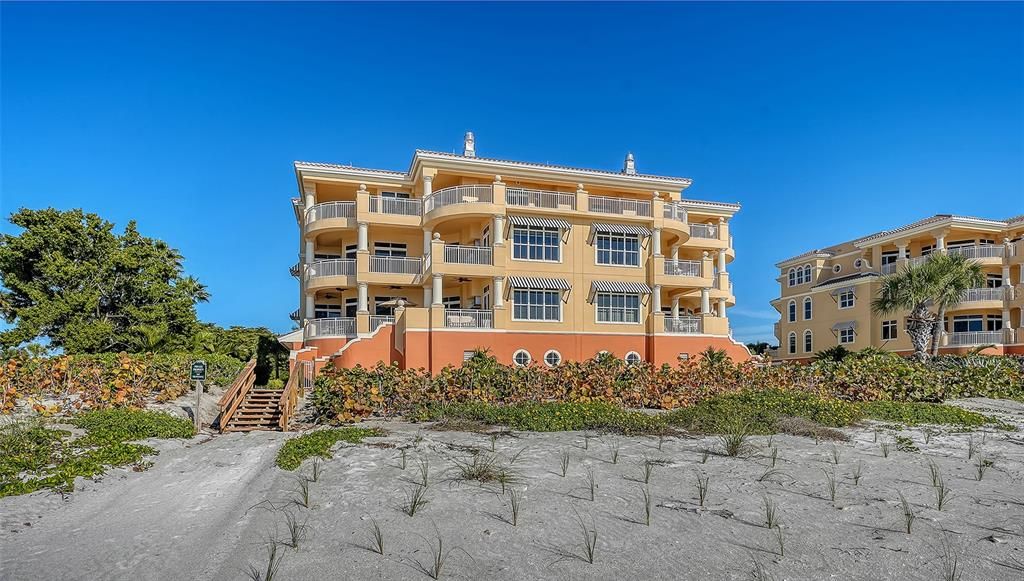 En Venta: $4,700,000 (3 camas, 3 baños, 3521 Pies cuadrados)