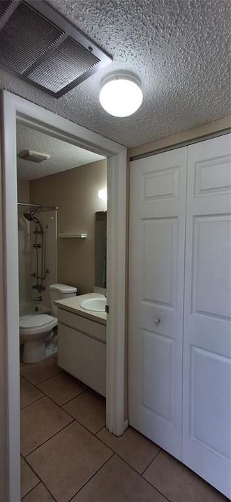 Active With Contract: $94,000 (2 beds, 2 baths, 865 Square Feet)