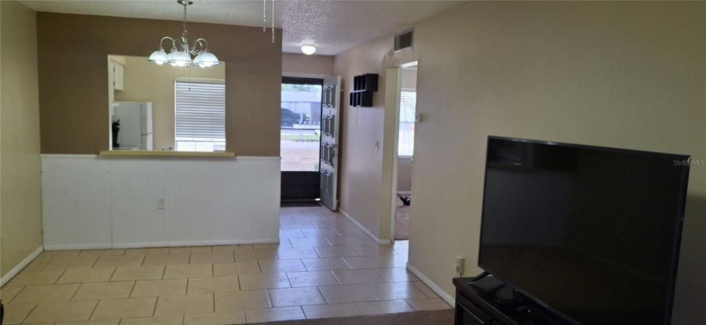 Active With Contract: $94,000 (2 beds, 2 baths, 865 Square Feet)