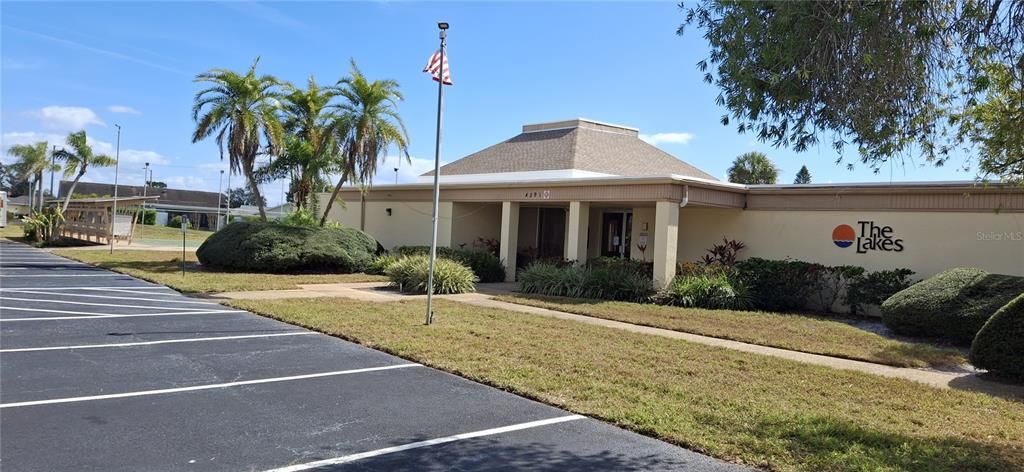 Active With Contract: $94,000 (2 beds, 2 baths, 865 Square Feet)