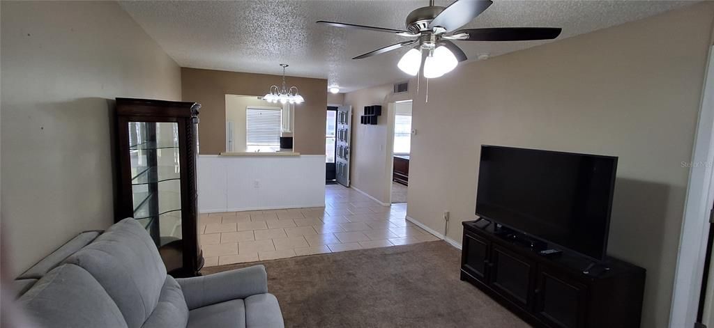 Active With Contract: $94,000 (2 beds, 2 baths, 865 Square Feet)