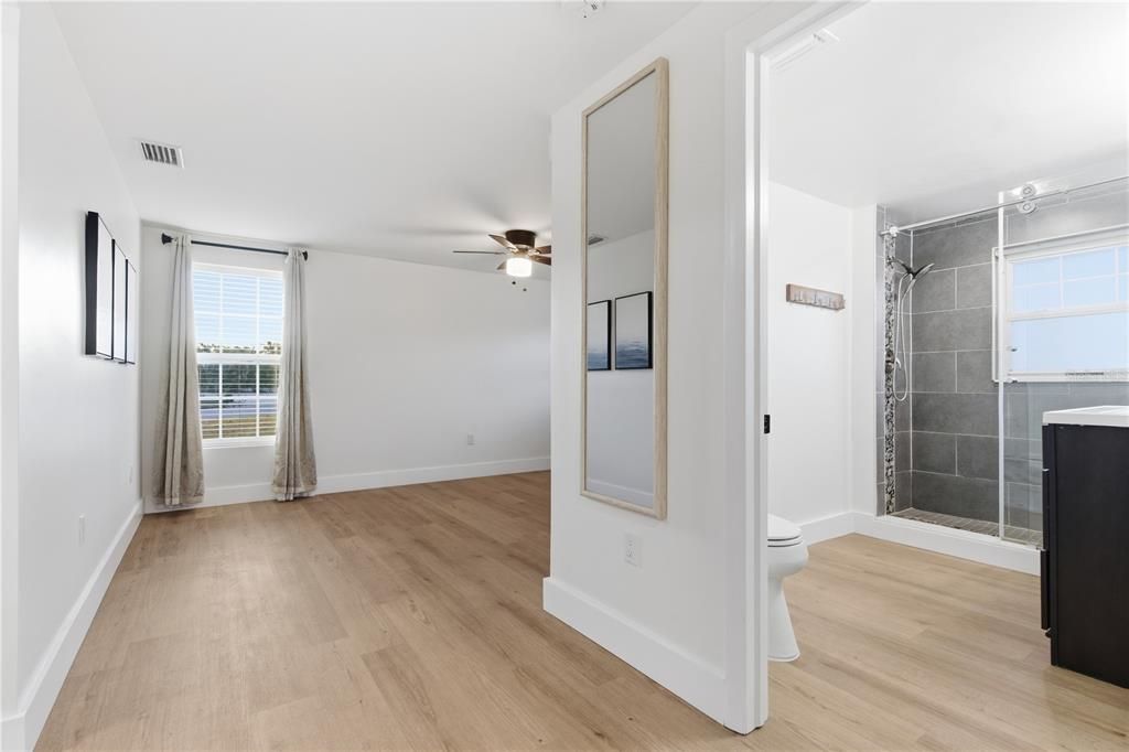 На продажу: $649,900 (3 спален, 2 ванн, 1833 Квадратных фут)