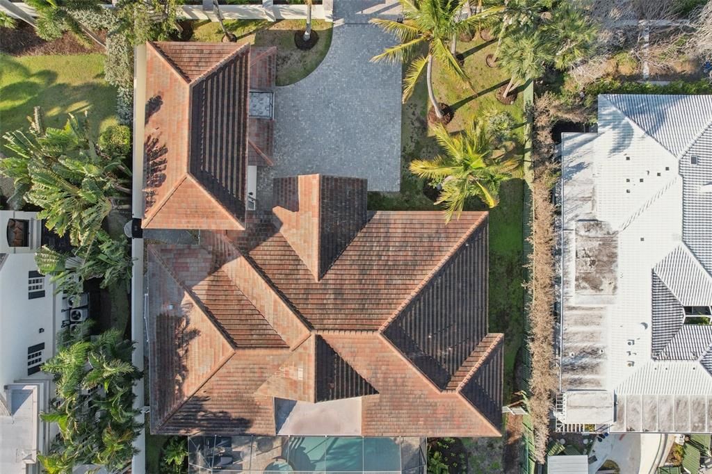 Activo con contrato: $2,600,000 (5 camas, 5 baños, 3043 Pies cuadrados)