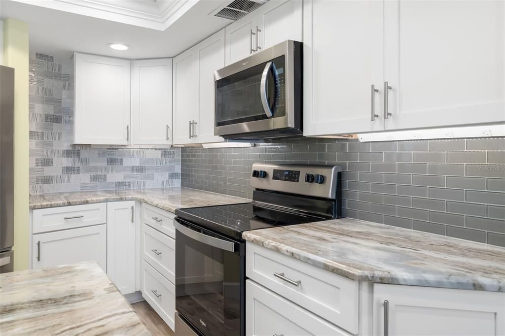 Active With Contract: $1,385,000 (2 beds, 2 baths, 1334 Square Feet)