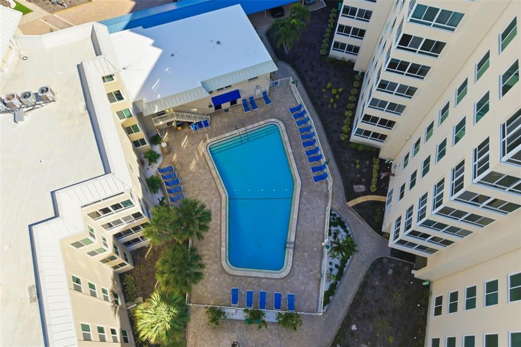 Active With Contract: $1,385,000 (2 beds, 2 baths, 1334 Square Feet)