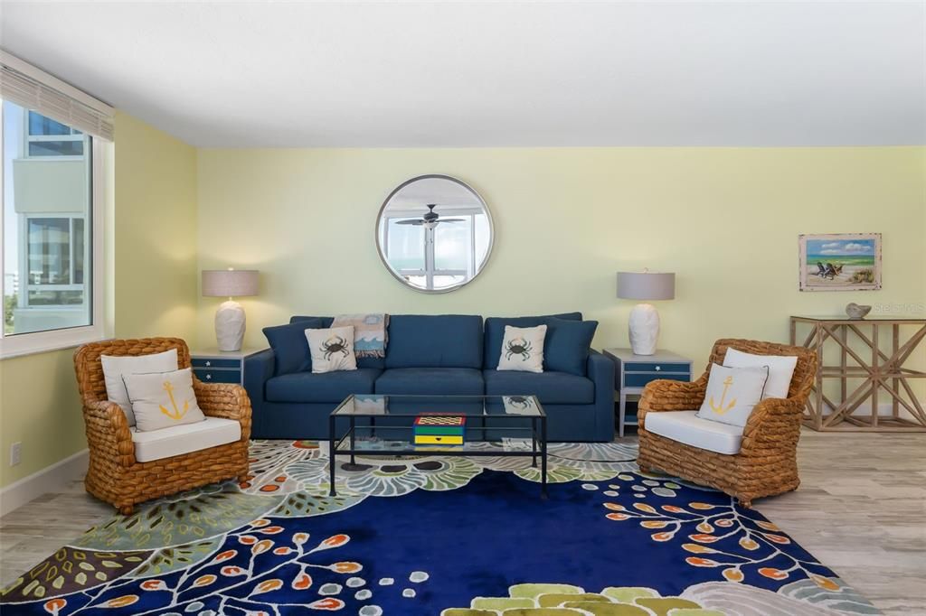 Active With Contract: $1,385,000 (2 beds, 2 baths, 1334 Square Feet)