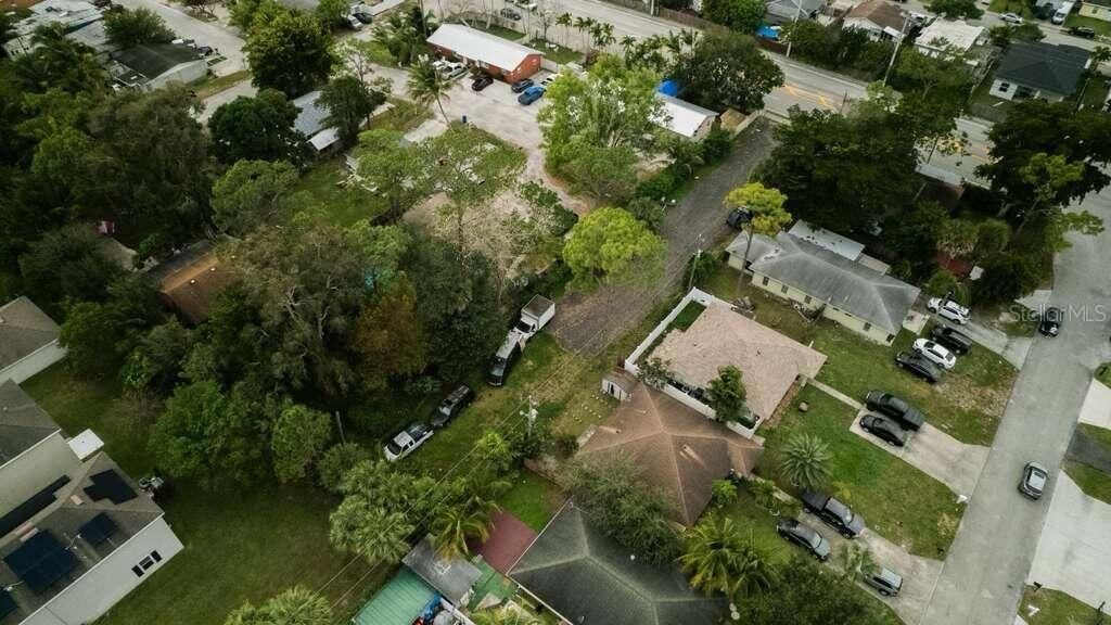 En Venta: $220,000 (0.27 acres)