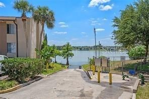 Active With Contract: $1,545 (2 beds, 2 baths, 1029 Square Feet)