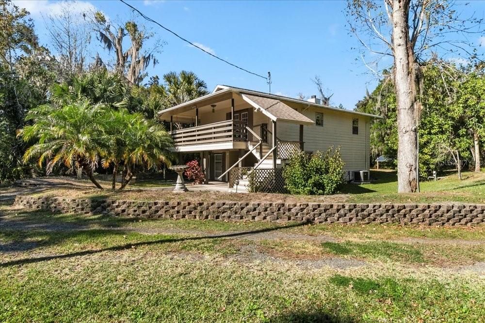 Active With Contract: $475,000 (4 beds, 2 baths, 1926 Square Feet)