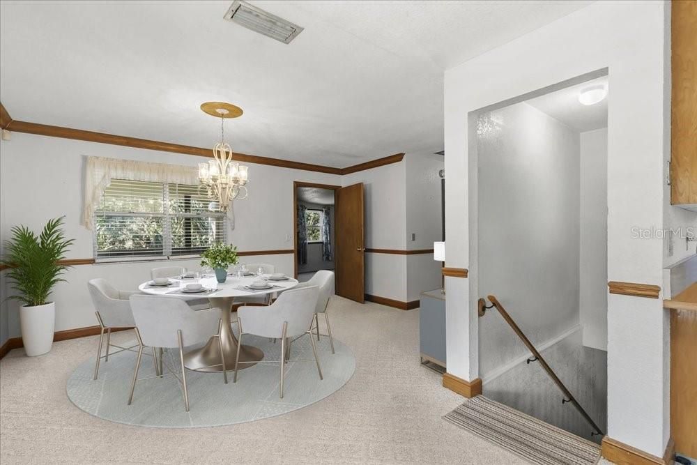 Active With Contract: $475,000 (4 beds, 2 baths, 1926 Square Feet)