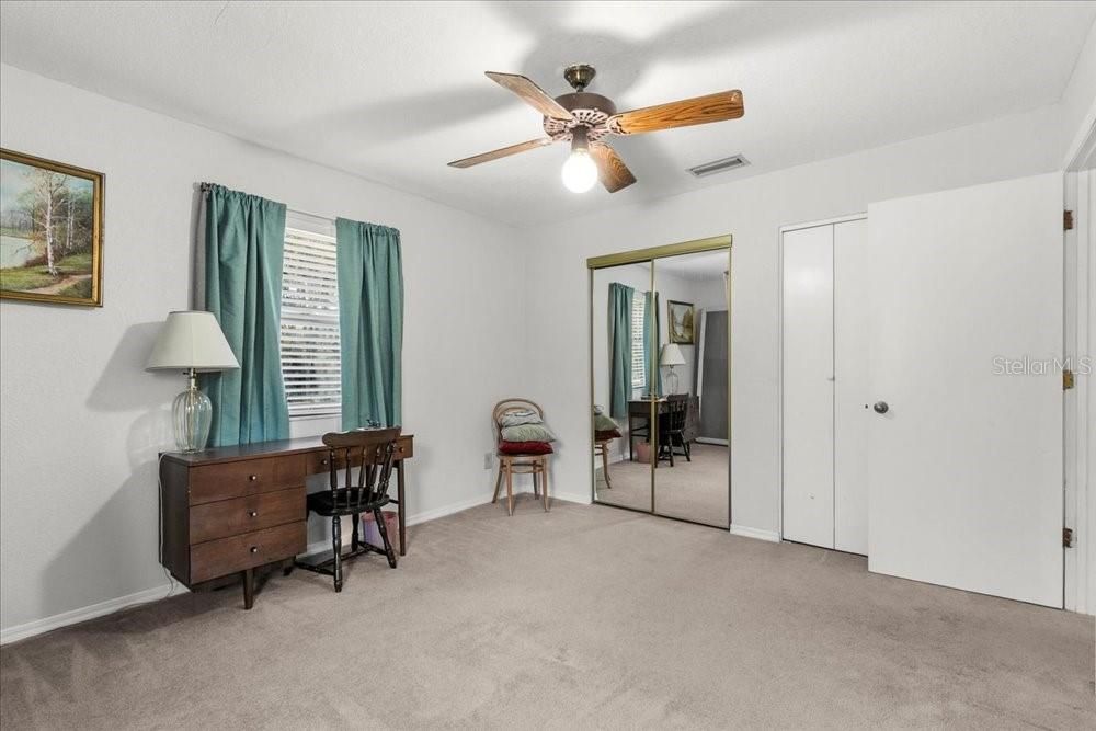Active With Contract: $475,000 (4 beds, 2 baths, 1926 Square Feet)