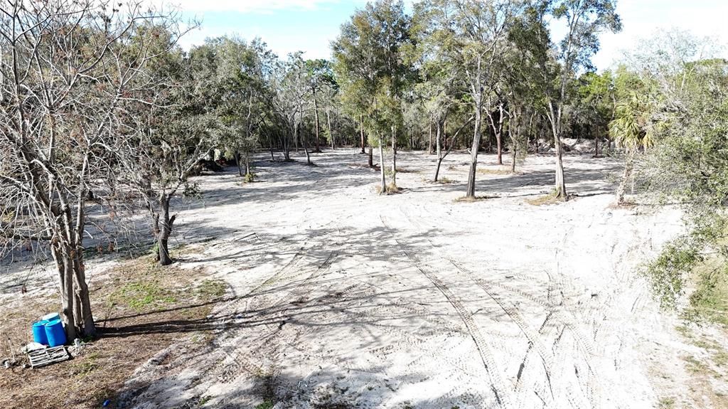 待售: $469,900 (6.50 acres)