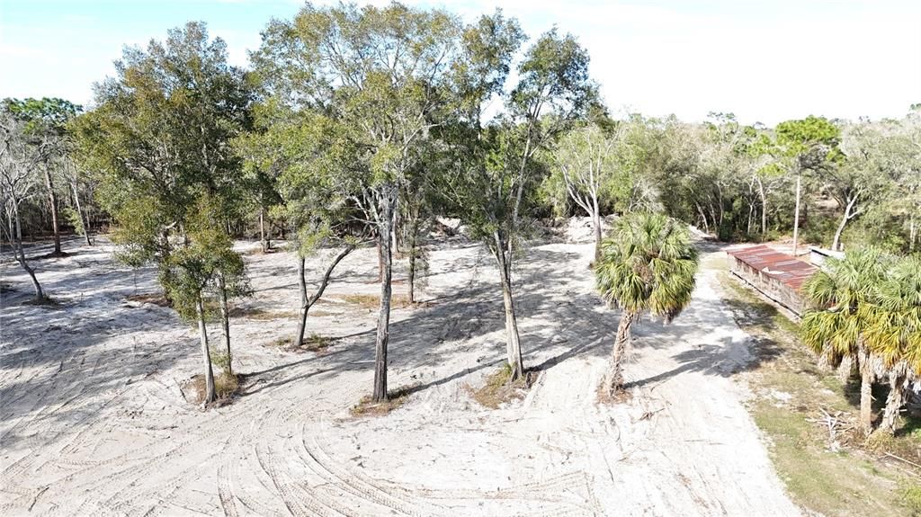 待售: $469,900 (6.50 acres)