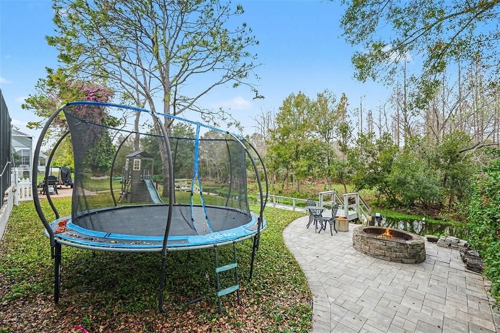 Active With Contract: $640,000 (5 beds, 3 baths, 3452 Square Feet)