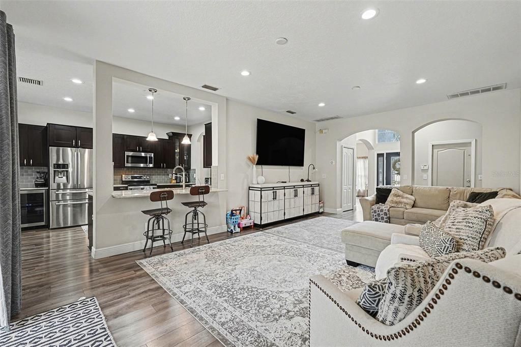 Active With Contract: $640,000 (5 beds, 3 baths, 3452 Square Feet)