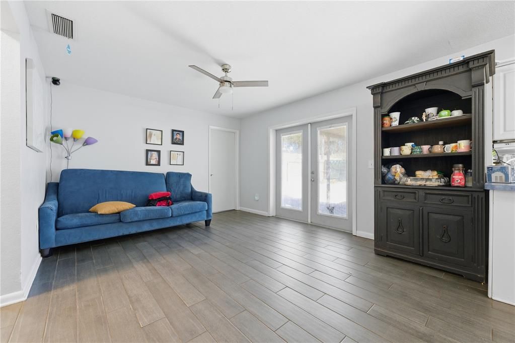 На продажу: $1,400,000 (0 спален, 0 ванн, 4650 Квадратных фут)