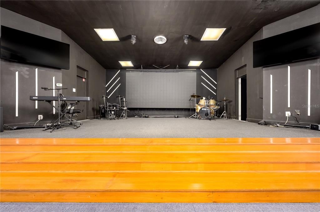 На продажу: $1,400,000 (0 спален, 0 ванн, 4650 Квадратных фут)