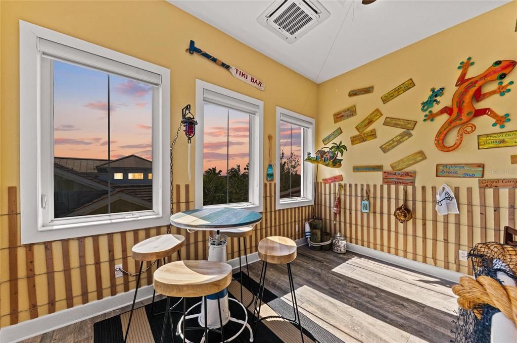 For Sale: $1,250,000 (3 beds, 3 baths, 2962 Square Feet)