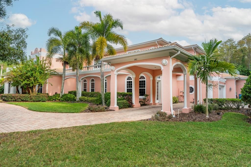 For Sale: $2,450,000 (4 beds, 4 baths, 6999 Square Feet)