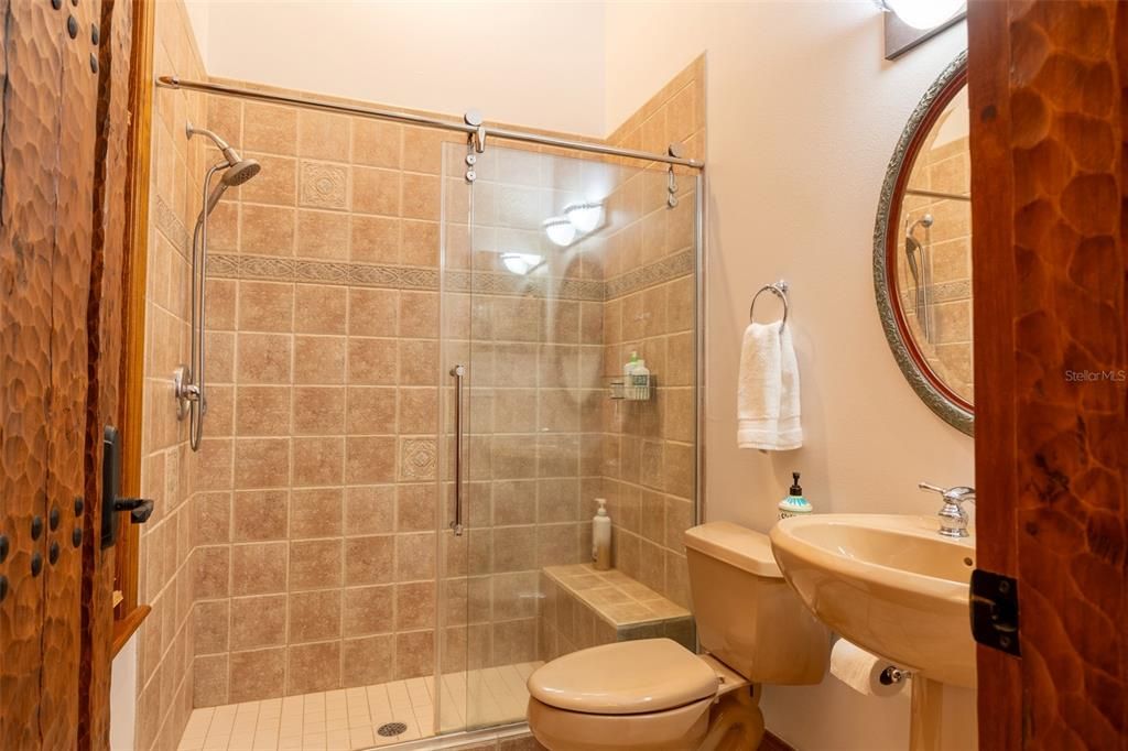 For Sale: $2,450,000 (4 beds, 4 baths, 6999 Square Feet)