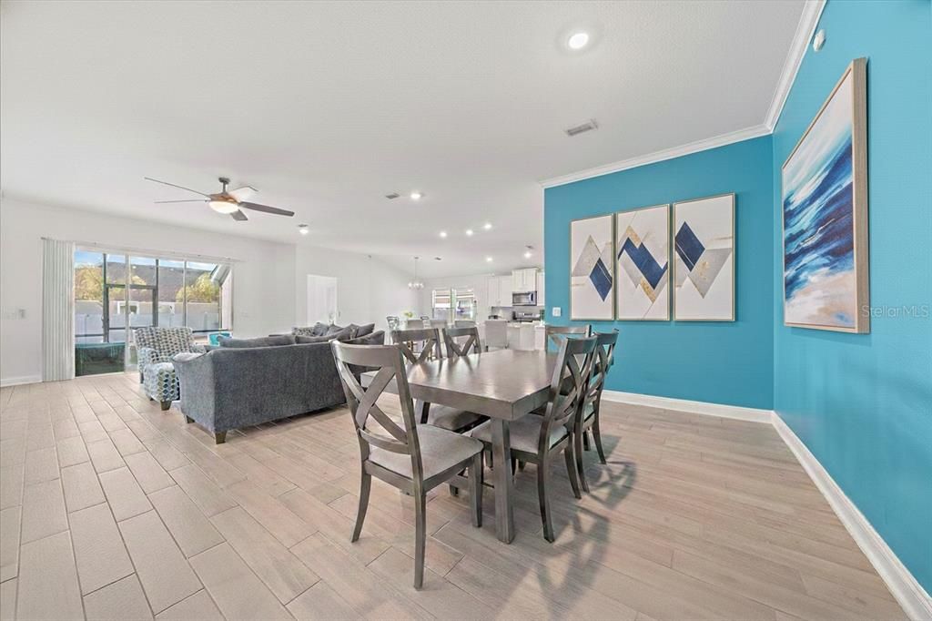 For Sale: $549,999 (4 beds, 3 baths, 2361 Square Feet)