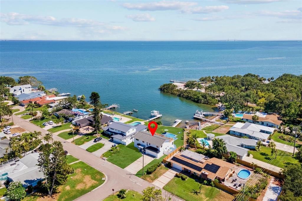 Active With Contract: $1,350,000 (4 beds, 4 baths, 3477 Square Feet)