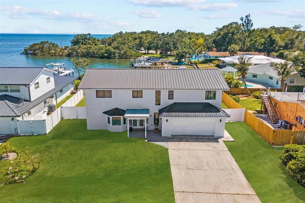 Active With Contract: $1,350,000 (4 beds, 4 baths, 3477 Square Feet)