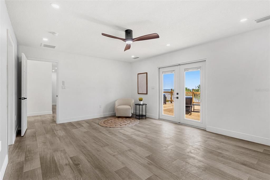 Active With Contract: $1,350,000 (4 beds, 4 baths, 3477 Square Feet)