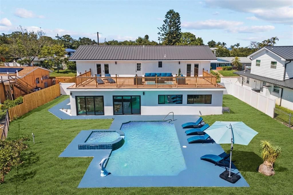 Active With Contract: $1,350,000 (4 beds, 4 baths, 3477 Square Feet)