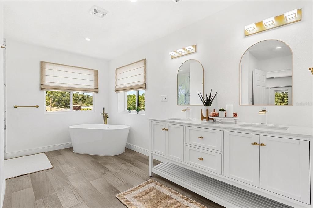 Active With Contract: $1,350,000 (4 beds, 4 baths, 3477 Square Feet)