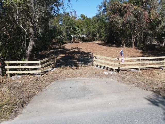 待售: $29,900 (0.26 acres)