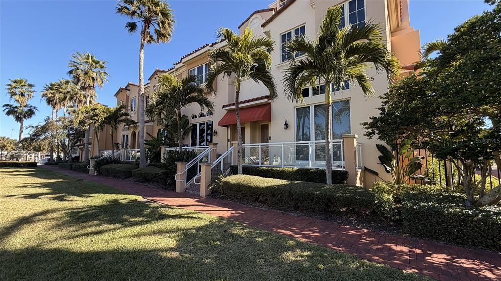 En Venta: $1,175,000 (2 camas, 2 baños, 1619 Pies cuadrados)
