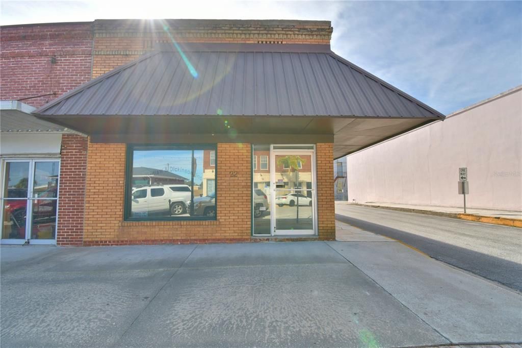 待售: $119,900 (0 贝兹, 0 浴室, 1976 平方英尺)