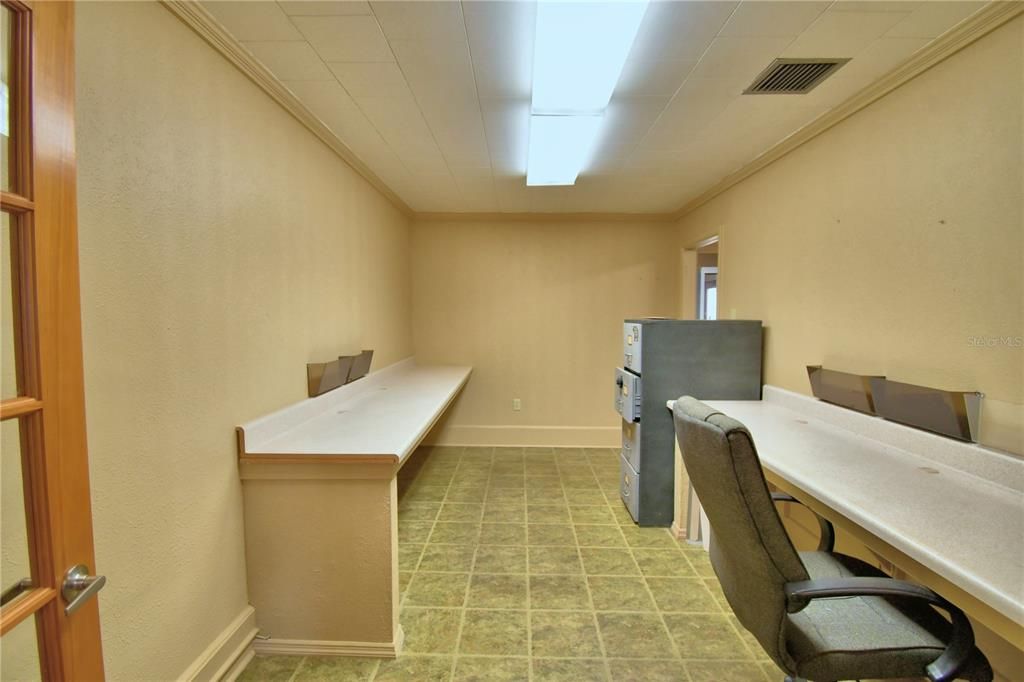 待售: $119,900 (0 贝兹, 0 浴室, 1976 平方英尺)