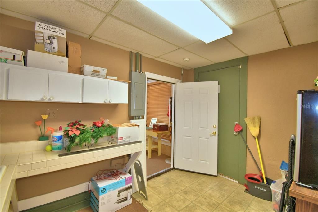 待售: $119,900 (0 贝兹, 0 浴室, 1976 平方英尺)