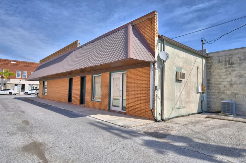 待售: $119,900 (0 贝兹, 0 浴室, 1976 平方英尺)