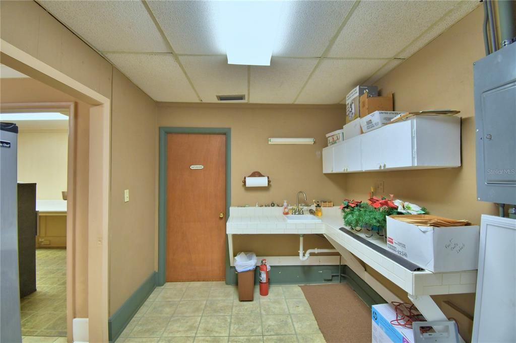 待售: $119,900 (0 贝兹, 0 浴室, 1976 平方英尺)