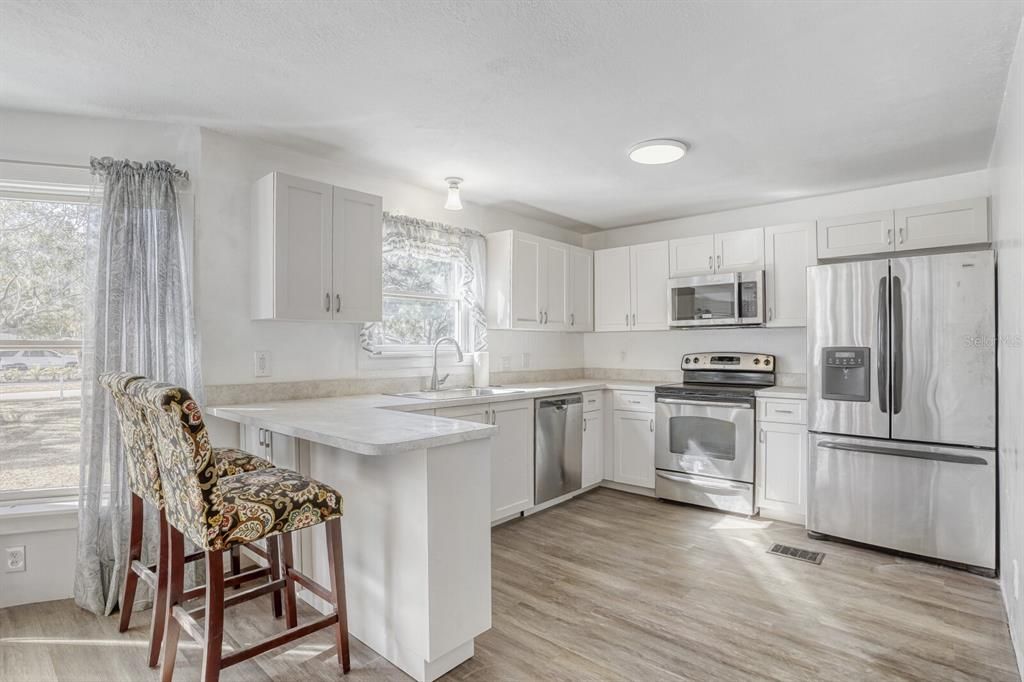 For Sale: $599,000 (5 beds, 3 baths, 3424 Square Feet)