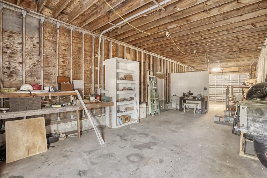 For Sale: $599,000 (5 beds, 3 baths, 3424 Square Feet)